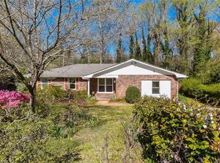 2326 N Eiffel Ct, Decatur, GA 30032