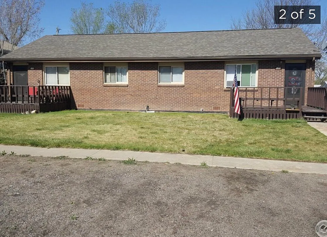 115 N Cedar St — Photo 1