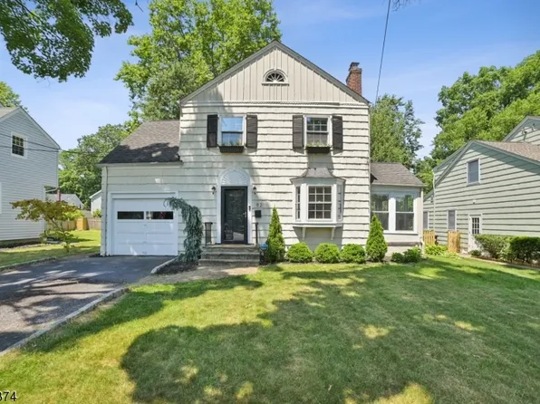 82 Lafayette Ave, Chatham Boro, NJ 07928