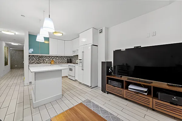 Rented by Keller Williams NYC | media 5