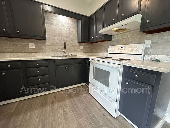 4th image of 222 Park Ave #3