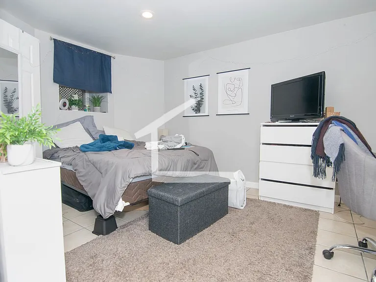 44 Long Ave #1 — Photo 9