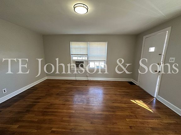 5th image of 668 Brent St