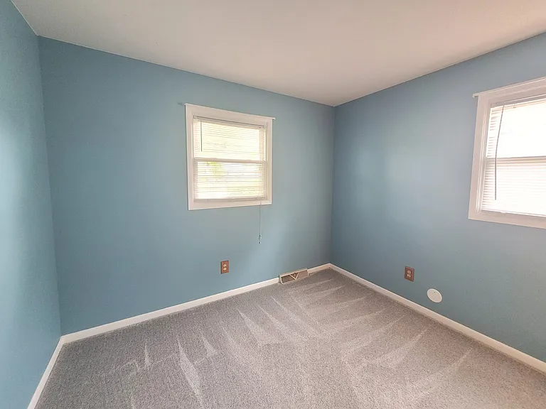 Bedroom 1 of 3