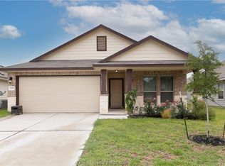 1928 Thorndyke Ln, Bryan, TX 77807