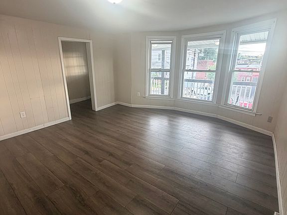 3rd image of 1513 Mulberry St APT 3