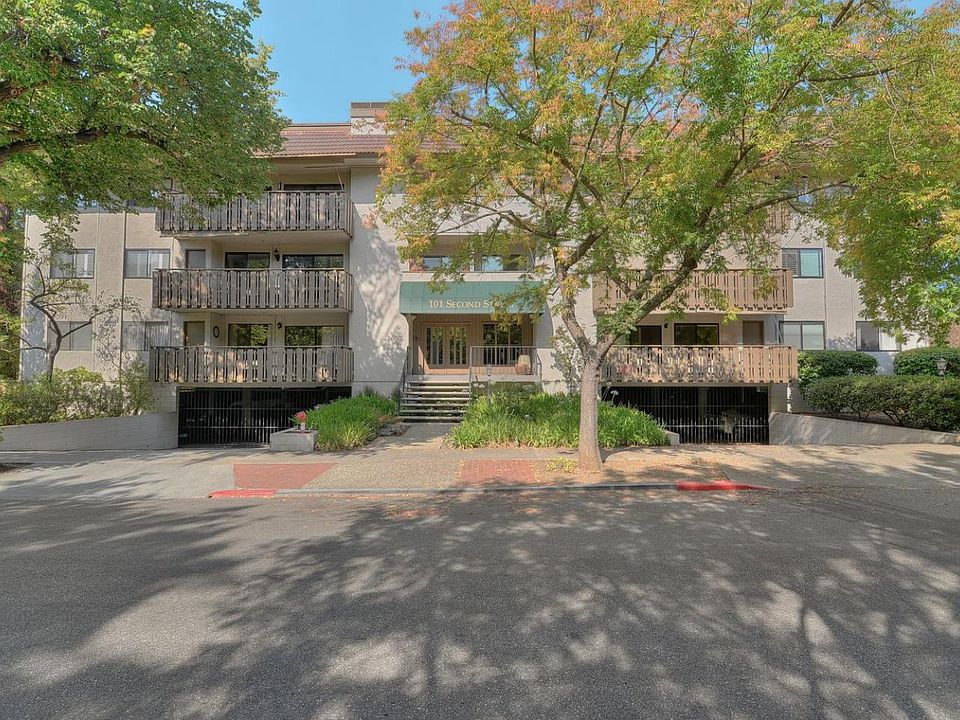 1st image of 101 2nd St APT 14