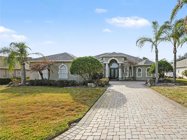 13137 Thoroughbred Dr, Dade City, FL 33525