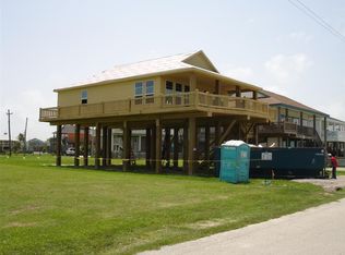 973 Bahama Dr, Crystal Beach, TX 77650