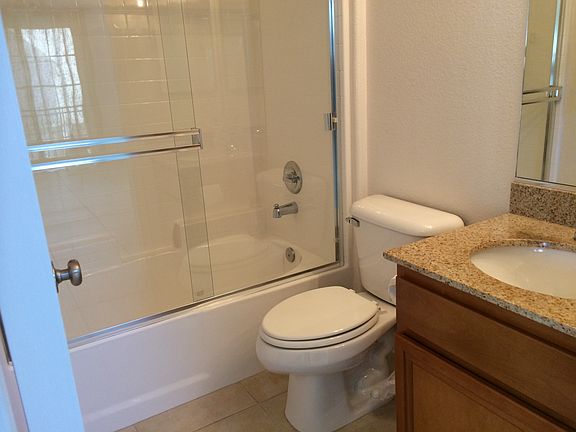 4th image of 5276 Colodny Dr Unit D