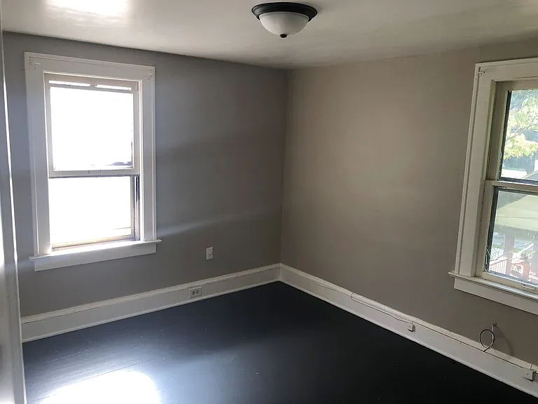 712 Garfield St — Photo 10