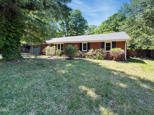 108 Dogwood Dr, Mebane, NC 27302