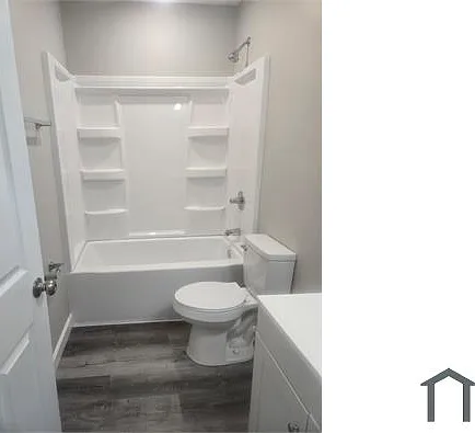 1525 Locust St #2 — Photo 6