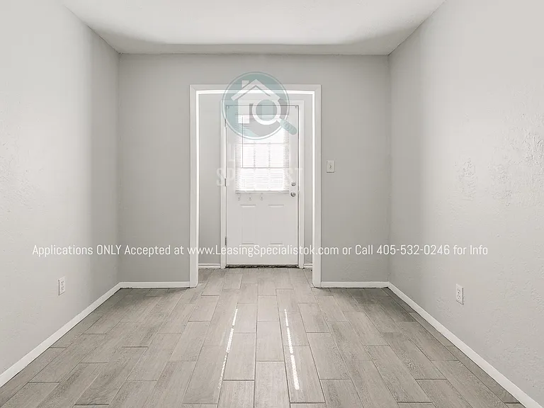 1025 Parsons St — Photo 19