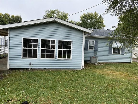 3rd image of 2825 N Dakota Dr