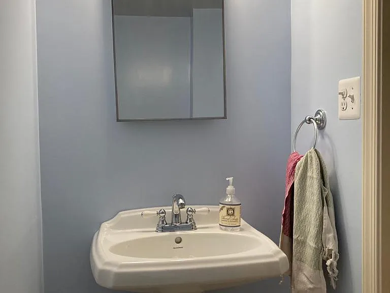 3124 Barnard Ct — Photo 18