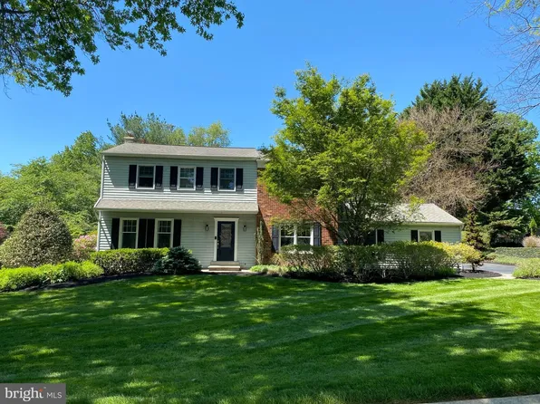 204 Shropshire Dr, West Chester, PA 19382