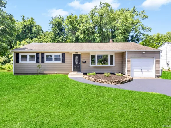 352 Bay Avenue, Patchogue, NY 11772