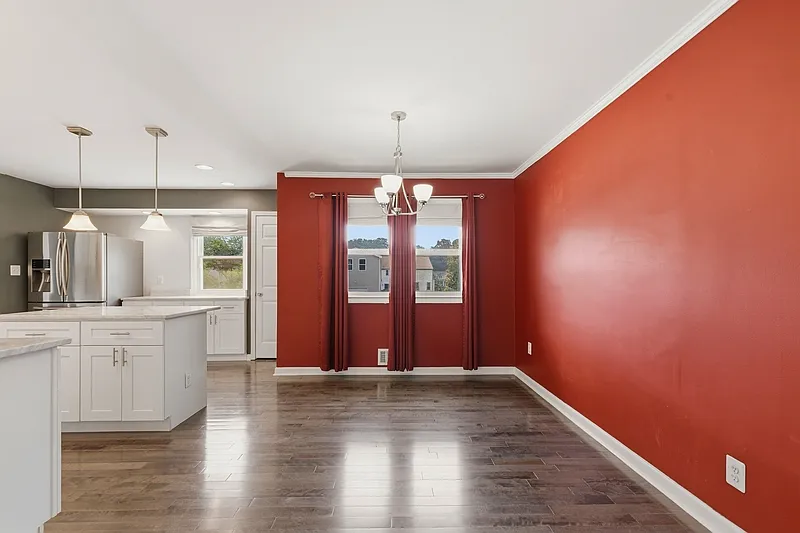 4 bed, 3.0 bath, 2786 sqft, $3,600 — Photo 4