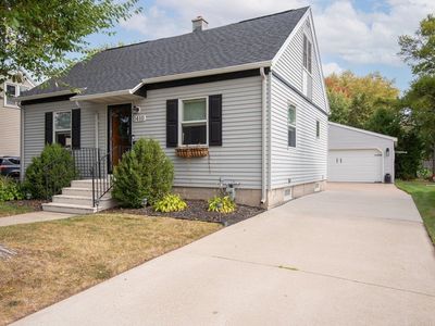 1410 Berger St, Oshkosh, WI, 54902