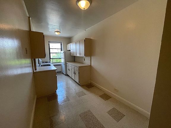 2nd image of 98-76 Queens Blvd #5EE