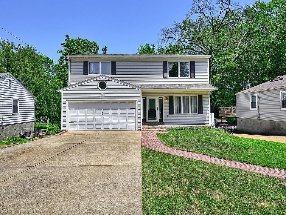 1st image of 828 Liggett Ave