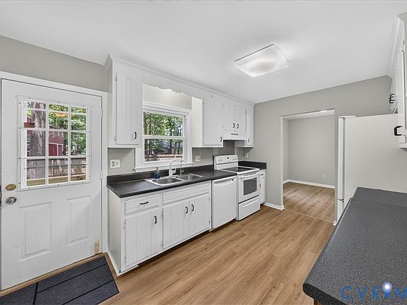 5th image of 6704 Darcy Ct
