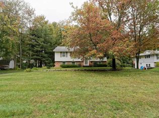 30 Sonat Rd, Clifton Park, NY 12065