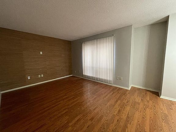 3rd image of 5700 Los Gatos Dr #1