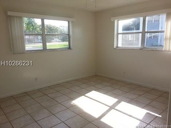 5th image of 8020 Colony Cir N APT 101