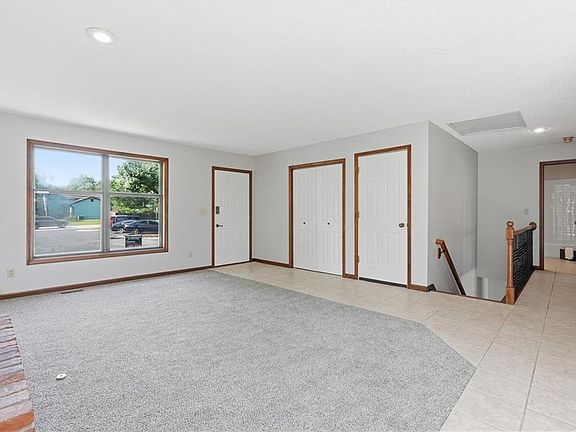 5th image of 12116 W 67th St