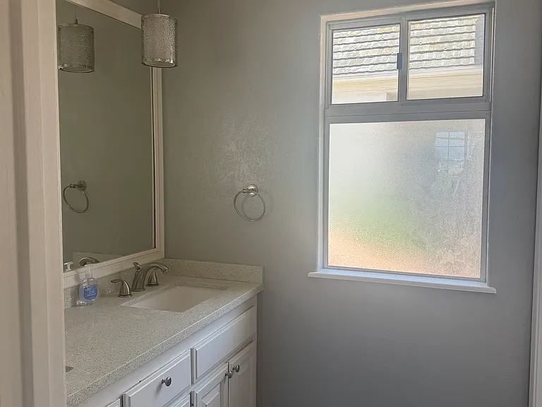 901 Beryl St — Photo 8