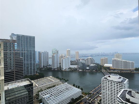 3rd image of 950 Brickell Bay Dr APT 3504
