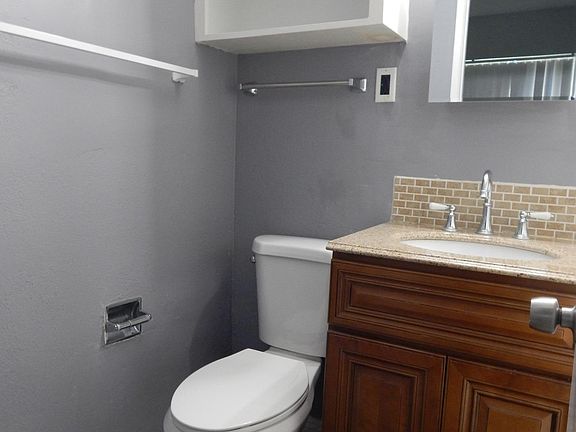 4th image of 712 San Pascual Ave #12