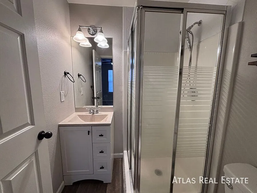 Save up to $2995! Renovated 2 Bed / 2 Bath Condo with Private Patio in Lakewood — Photo 4