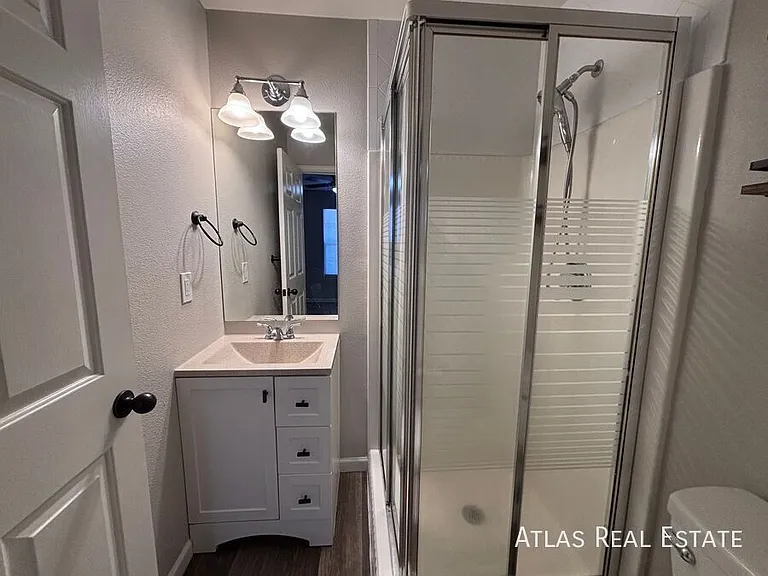 5712 W Asbury Pl #B-104 — Photo 3