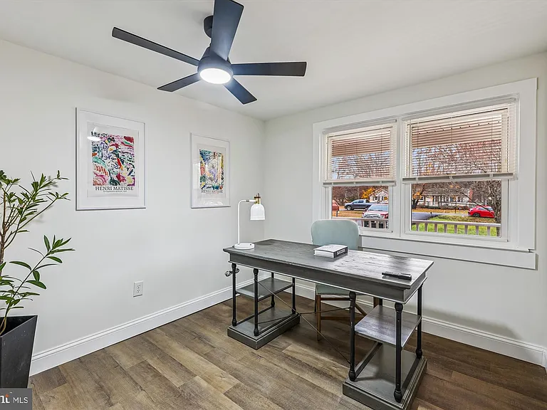 4250 Piper Ln — Photo 32
