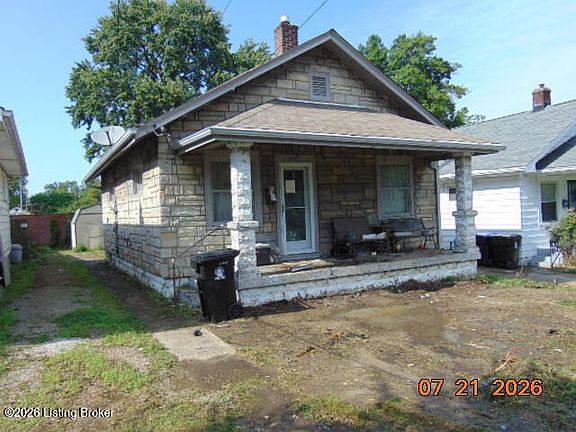 5th image of 109 E Southern Heights Ave