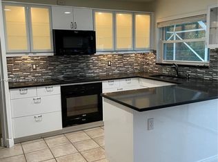 1495 NW 208th Ter, Hollywood, FL 33029