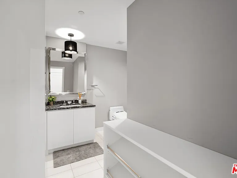 900 W Olympic Blvd #36F — Photo 18