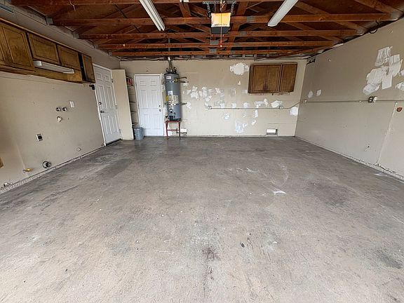 3rd image of 300 N Lane St