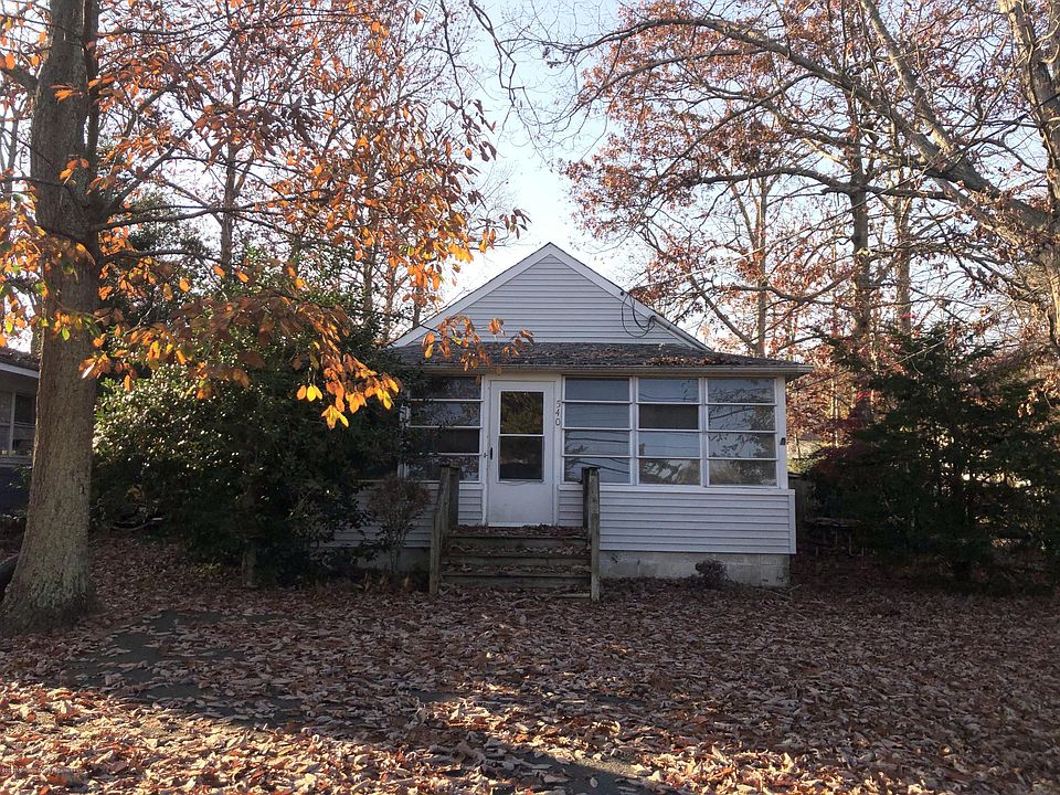 1st image of 540 Gilford Ave