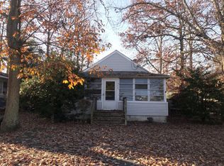 540 Gilford Ave, Toms River, NJ 08753