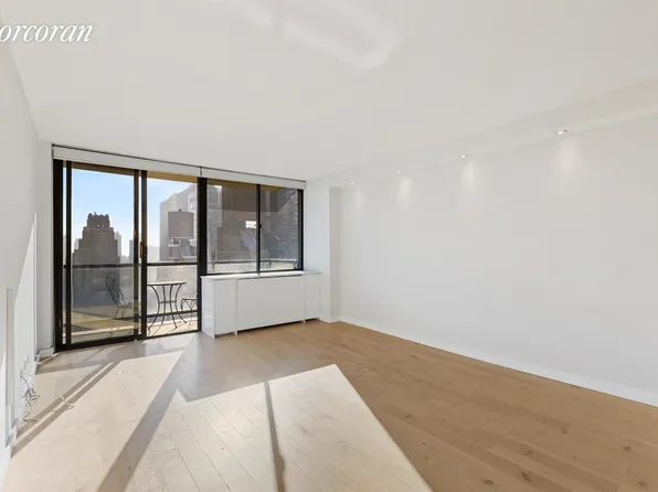 255 East 49th Street image 1 of 9