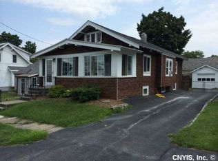 212 Wayland Rd, Syracuse, NY 13208