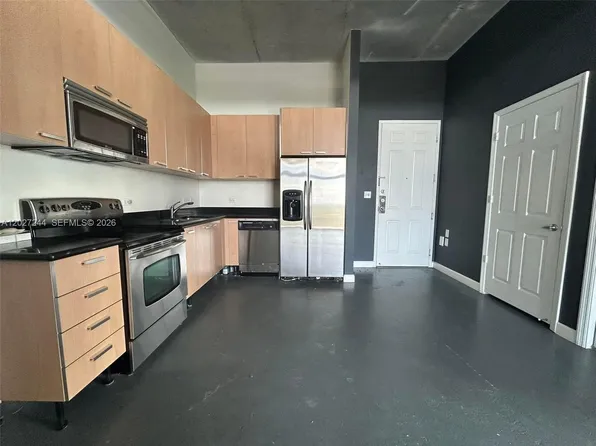 2100 Van Buren St APT 506, Hollywood, FL 33020