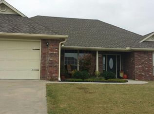 3738 Lexington Ave, Tahlequah, OK 74464