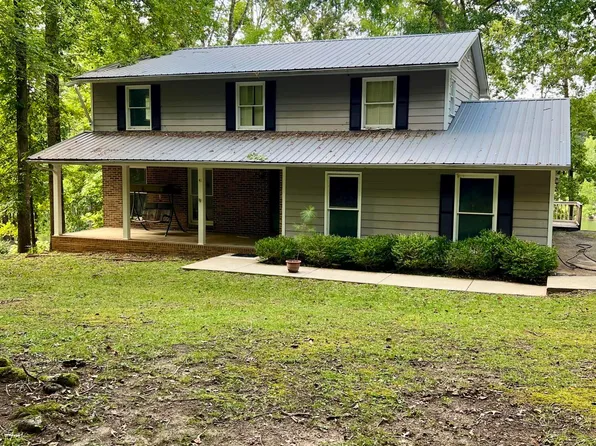 41 Oakwood Ln, Dadeville, AL 36853