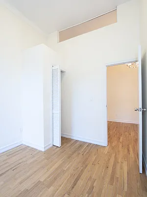 Rented by City Connections Realty | media 11