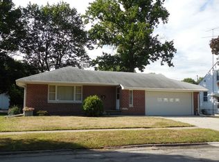 915 Parkway Dr, Burlington, IA 52601
